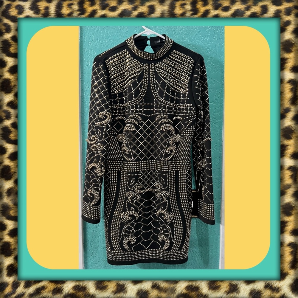 👑✅PRICE FIRM✅ Black with Gold Embellished Studs Bodycon Dress. Brand New!